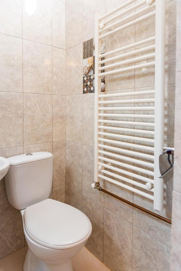 Center Walking Apartment And Room Bükreş Dış mekan fotoğraf